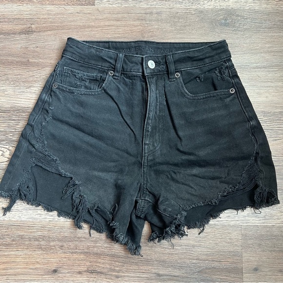 American Eagle Outfitters Black Distressed Women Shorts - Picture 1 of 6